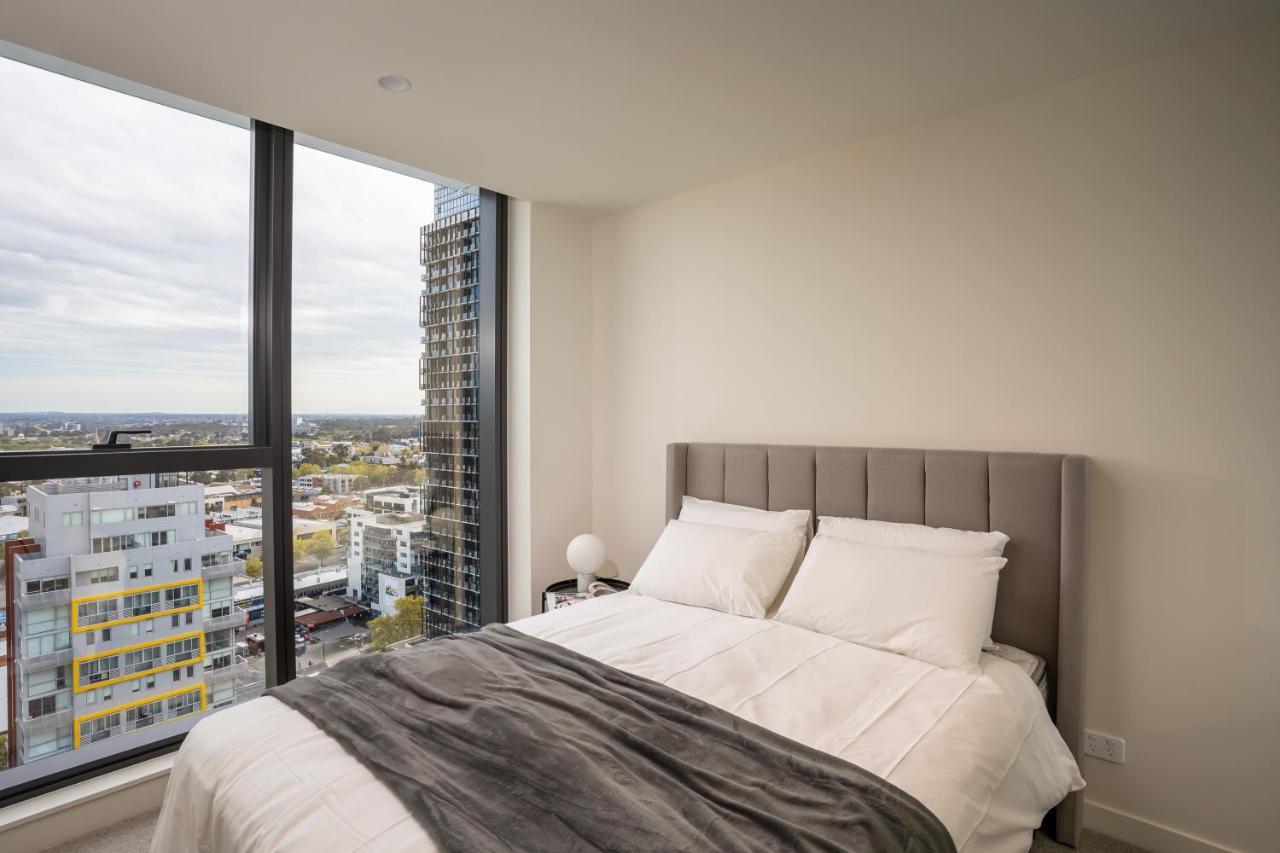Ifsuites Melbourne Village Bagian luar foto
