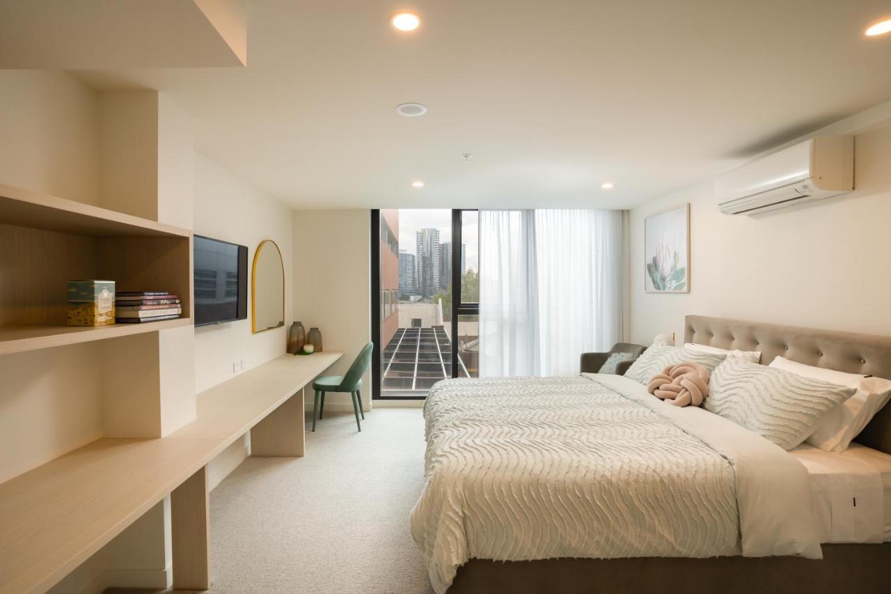 Ifsuites Melbourne Village Bagian luar foto