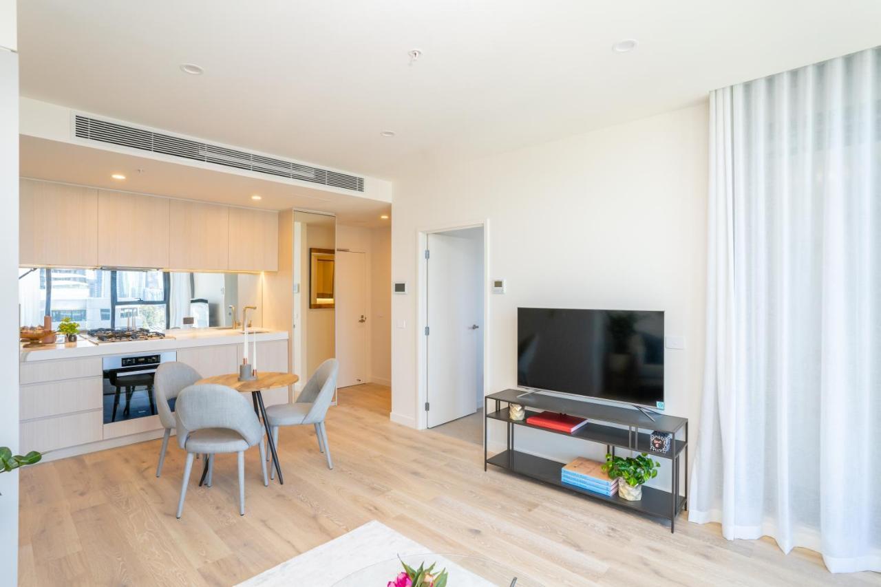 Ifsuites Melbourne Village Bagian luar foto