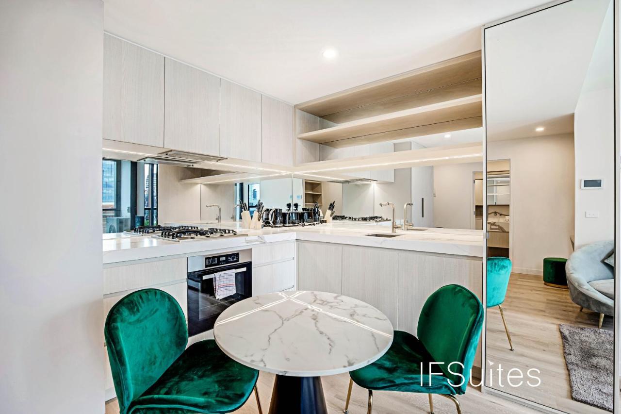 Ifsuites Melbourne Village Bagian luar foto